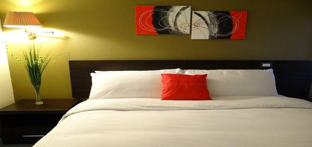 Hotel Ramada Inn San Salvador Dış mekan fotoğraf