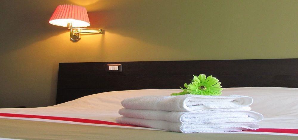 Hotel Ramada Inn San Salvador Dış mekan fotoğraf